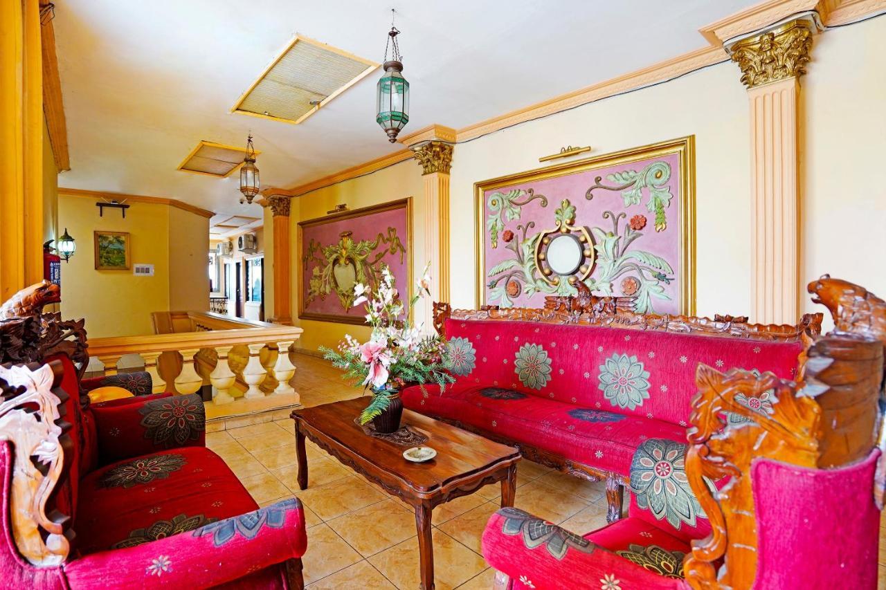 泗水 Oyo 91390 Kost Grand Royal Elite酒店 外观 照片