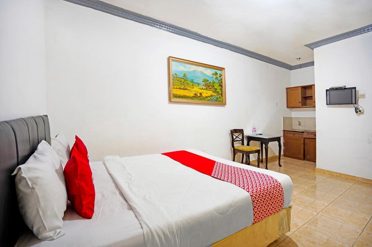 泗水 Oyo 91390 Kost Grand Royal Elite酒店 外观 照片